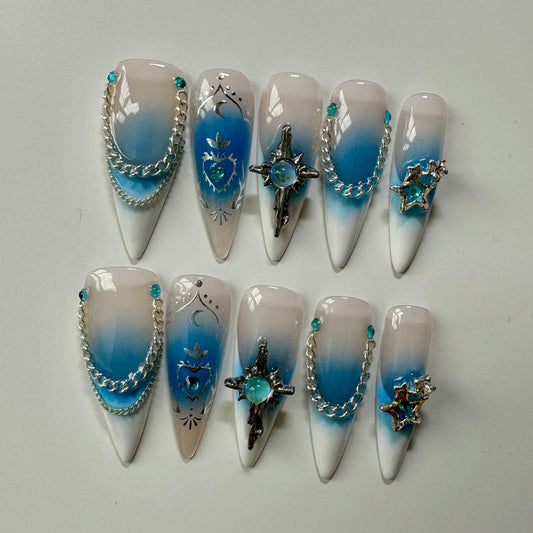 Press on Magic Nails Gradient Blue 10pcs